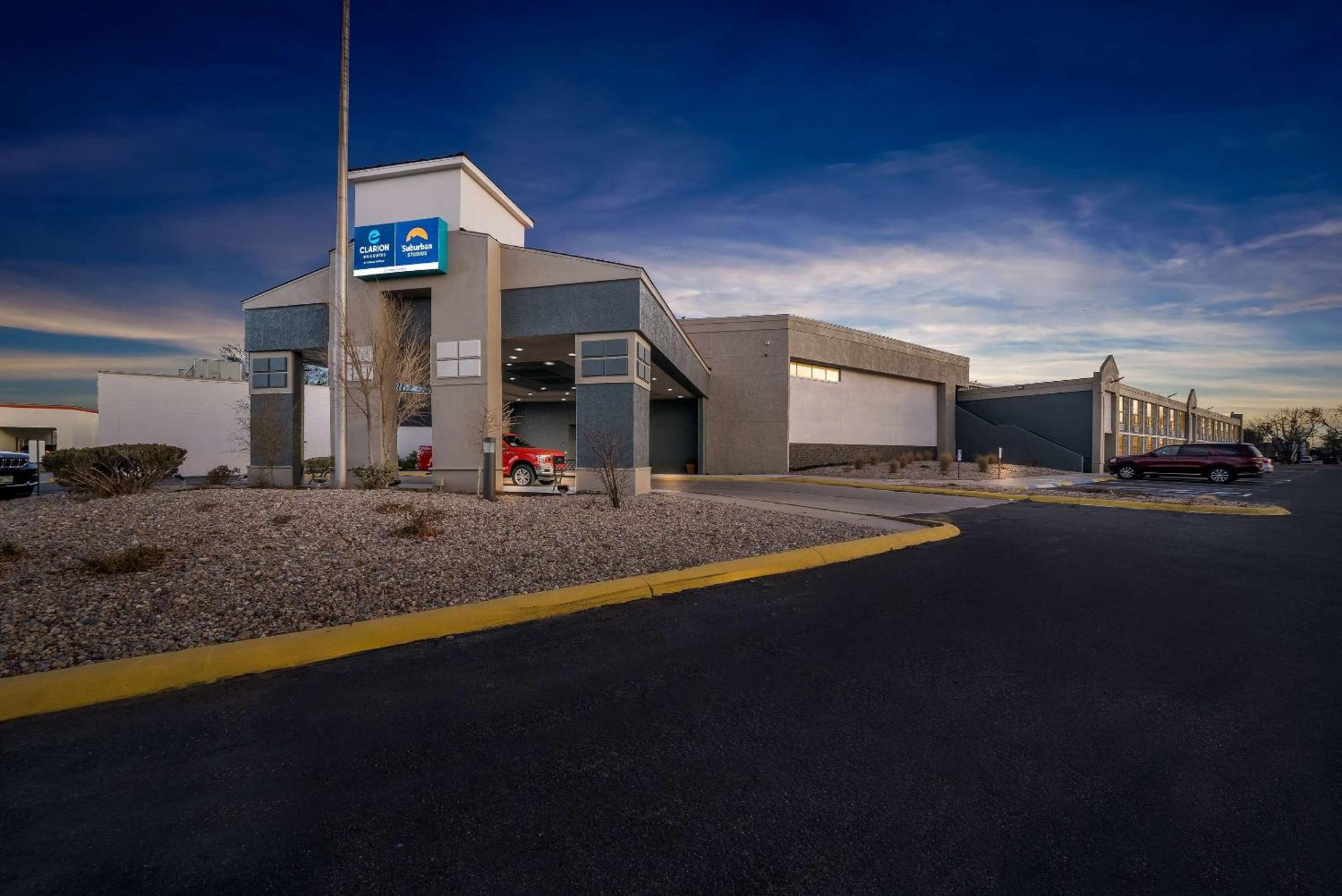 Suburban Studios, Kearney Luaran gambar